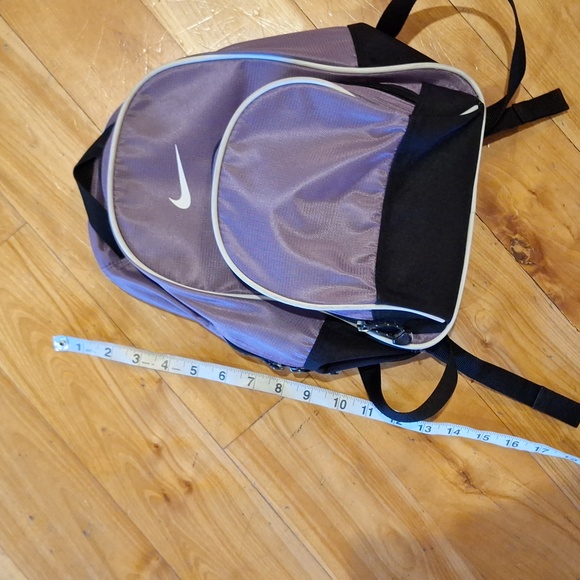 Nike swoosh mini purple 💜 backpack - Picture 8 of 8